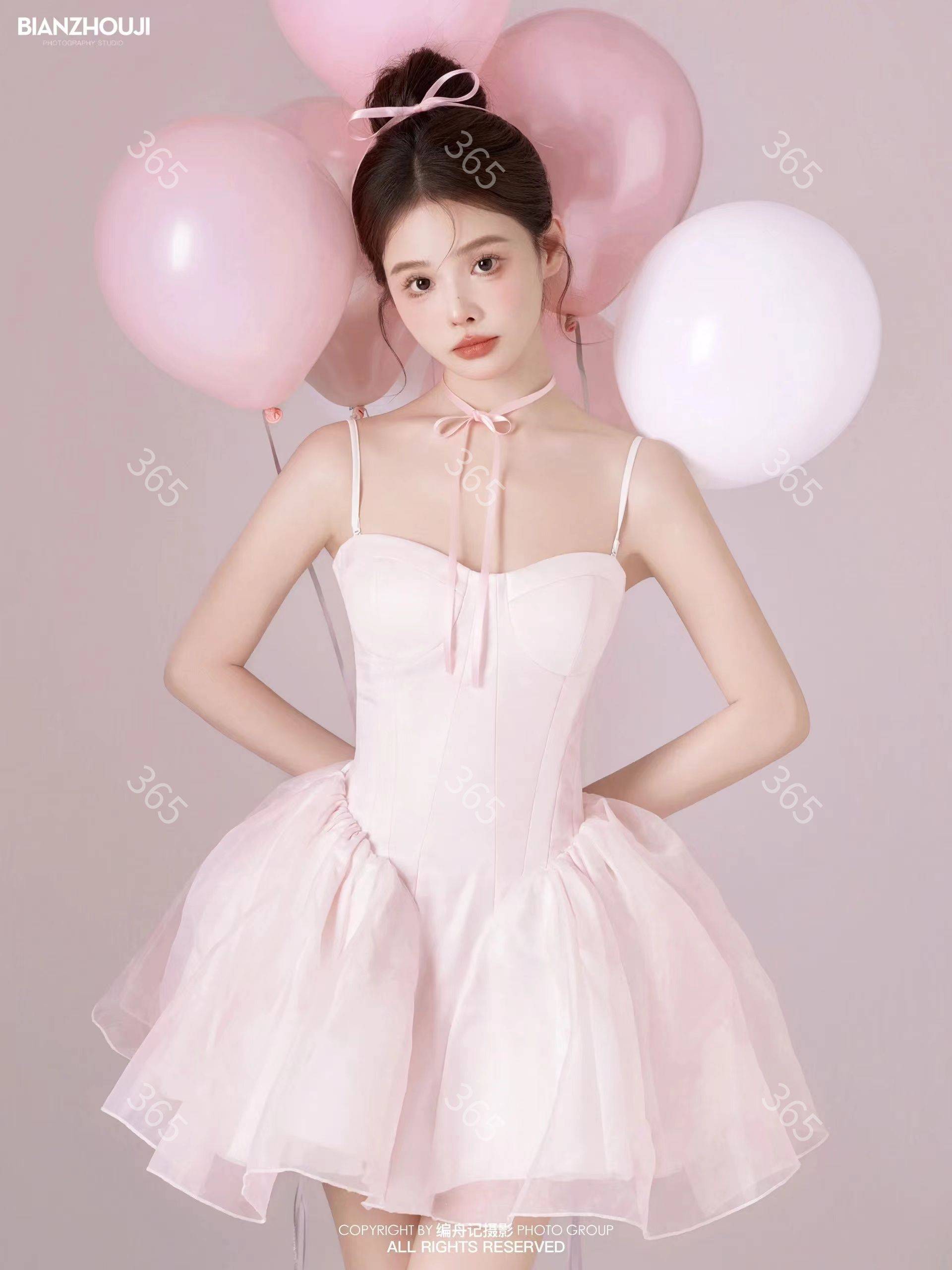 The new Korean painting newspaper style birthday theme photo personality sweet ballet girl art photos photography costume