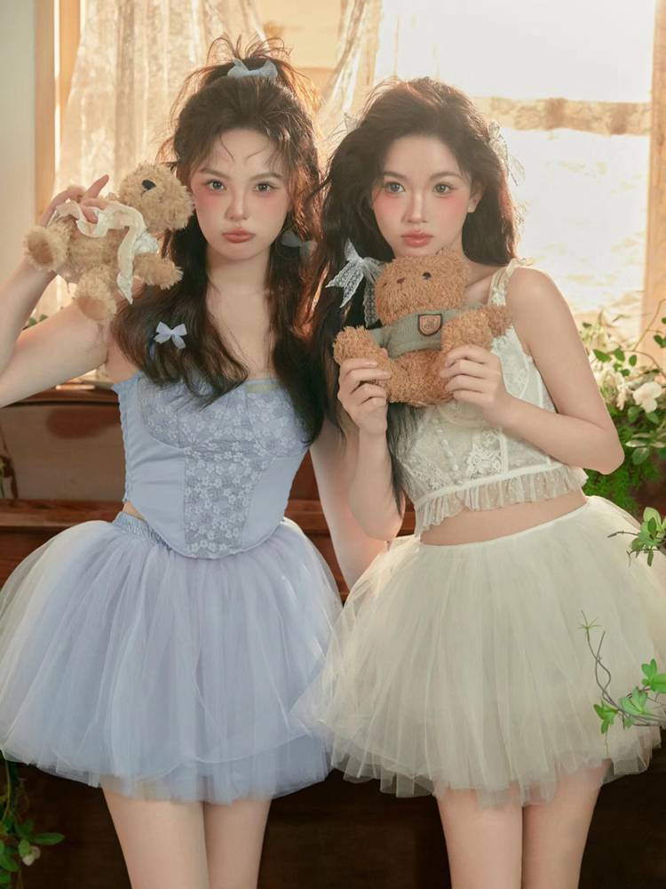 The theme of the movie movie theme new small fresh girlfriend ballet girl retro photo graduation season girl art photos clothing
