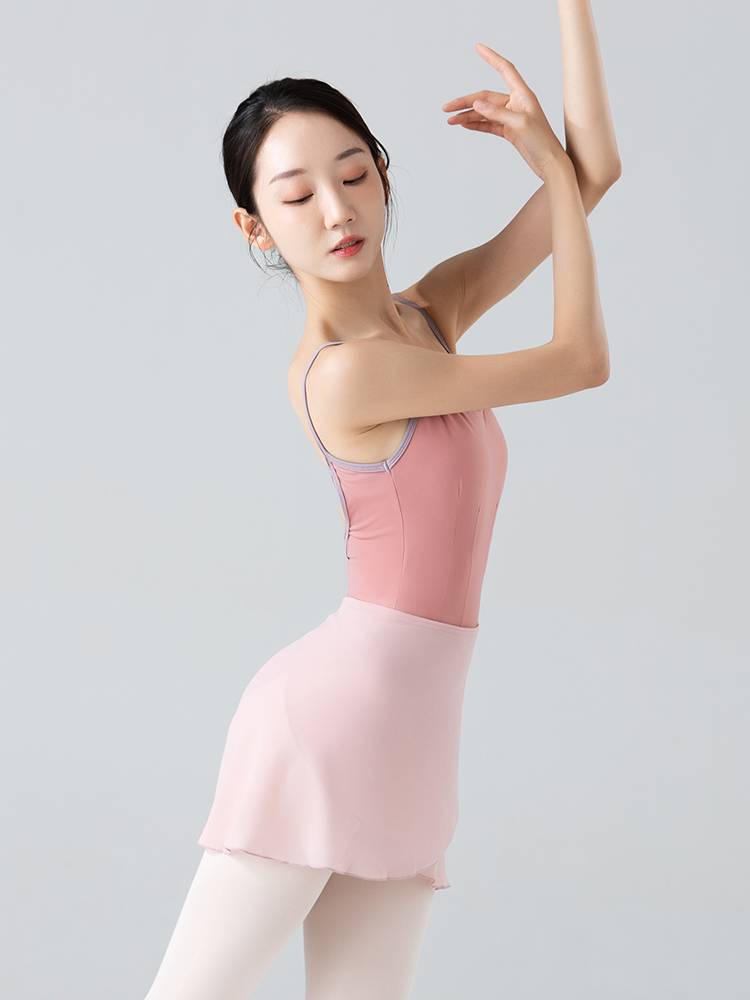 Zhong Ai Dance Garden Ballet Dance Services Beautiful Back Gymnastics Services Adult Initial Disadine Server Women's Foundation Gong Series is white and thin