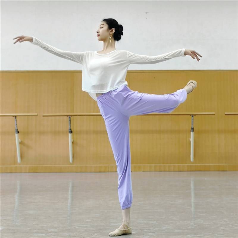 Quick find a new-generation dance dress, a long-sleeved cuffwork, a Chinese-shaped ballet training costume