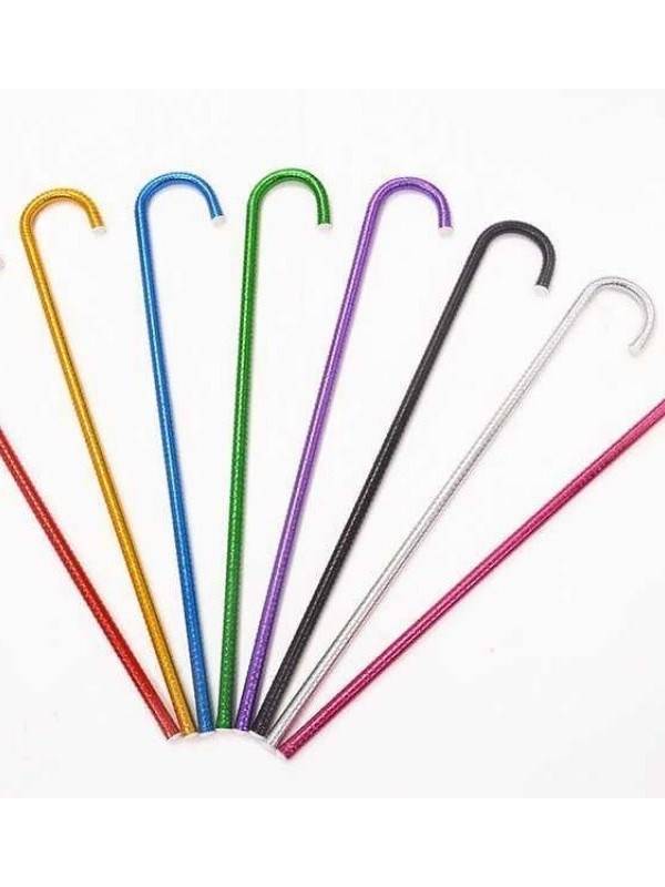 Jazz dance with a cane -of -belly dance performance of a crutch Children's young children dancing big eyes color dance stick