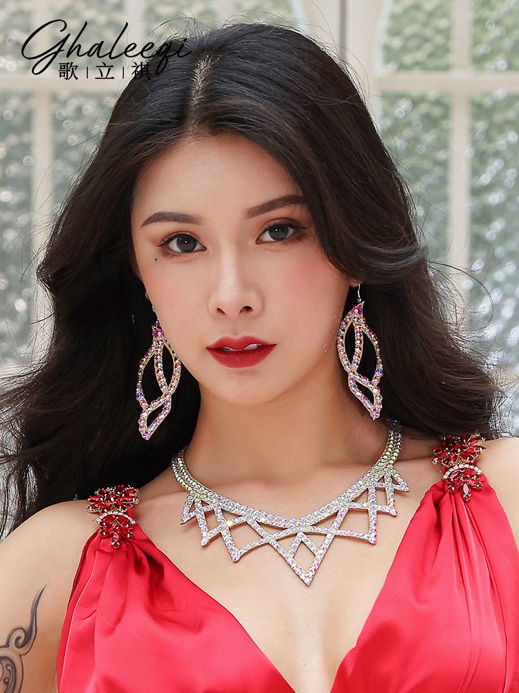 Ge Liqi Belly Dance 2023 New Summer New Summer Full Handmade Allergic Lacin Looping Ear Performing Earrings