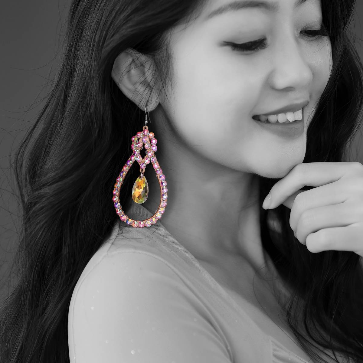 Dancer belly dance earrings new model 2021 full handmade anti -allergic color diamond dance performance accessories earrings