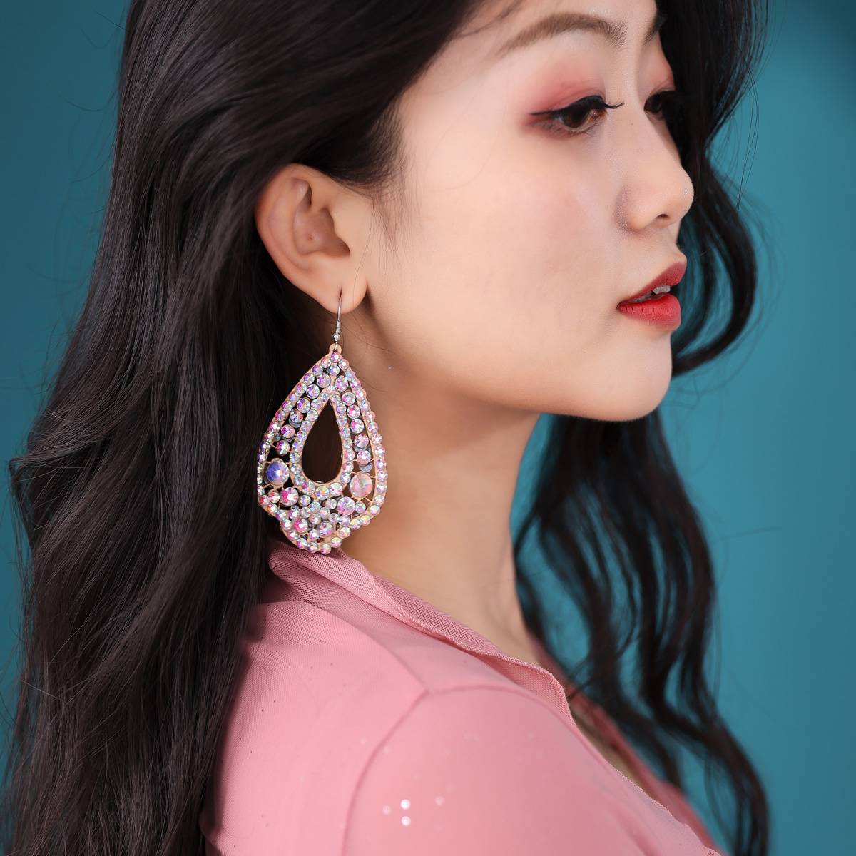 Dancer belly dance earrings new model 2021 full handmade anti -allergic color diamond dance performance accessories earrings