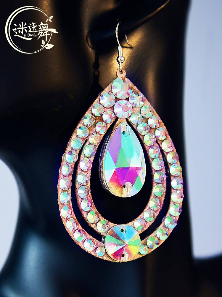 It's a new 2024 romperal earring with a hand-made silver hook for allergies