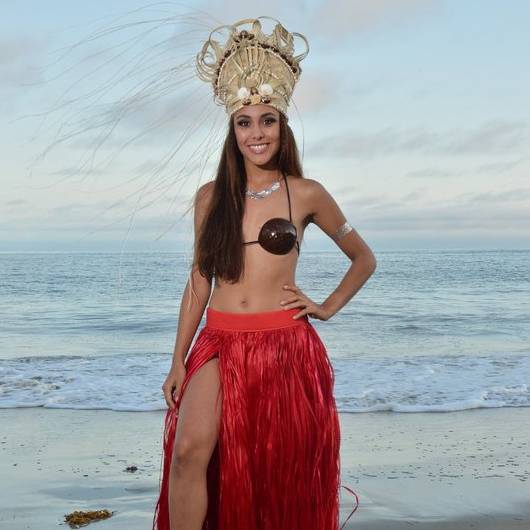 Natural coconut shells, corset dating, performance props, Hawaiian bras, grass skirt dance, belly dance adult girl