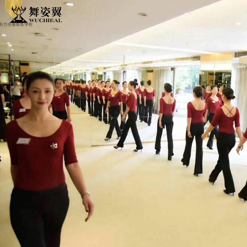 Dance -shaped body clothing etiquette clothing girl walking show 2022 spring and summer new belly dance training skills dance set