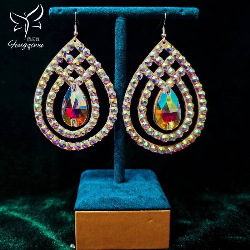 Double -sided drill Latin belly dance earrings 2024 handmade ear clip high -end dance watch performance accessories without ear pierced earrings