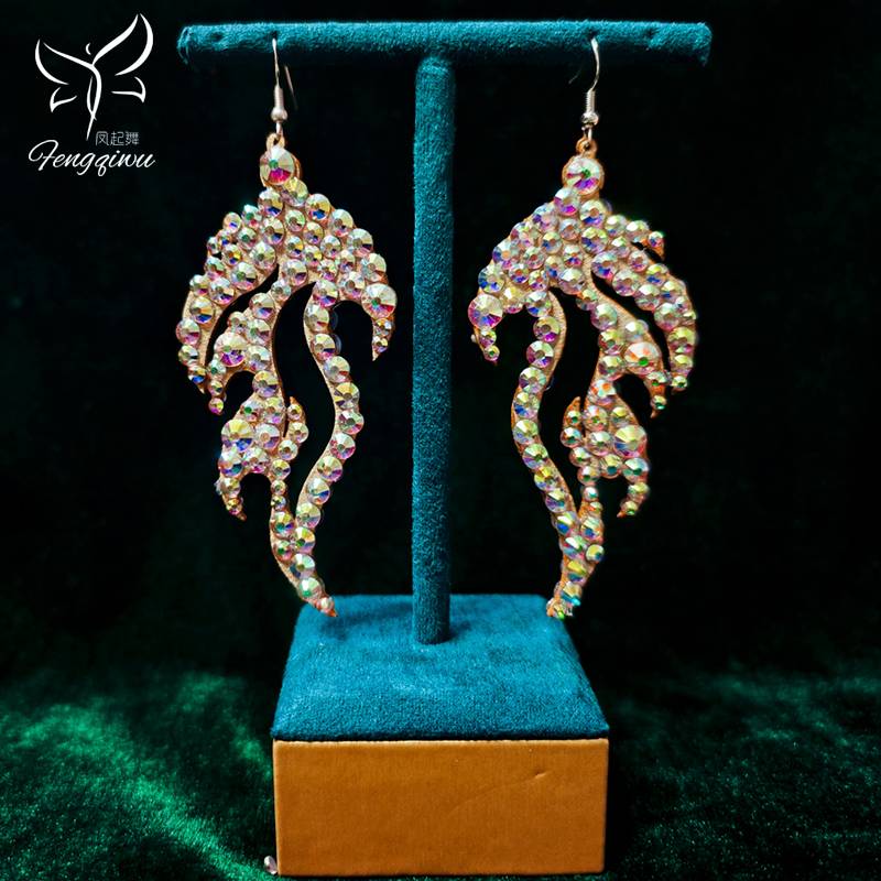 Double -sided drill Latin belly dance earrings 2024 handmade ear clip high -end dance watch performance accessories without ear pierced earrings