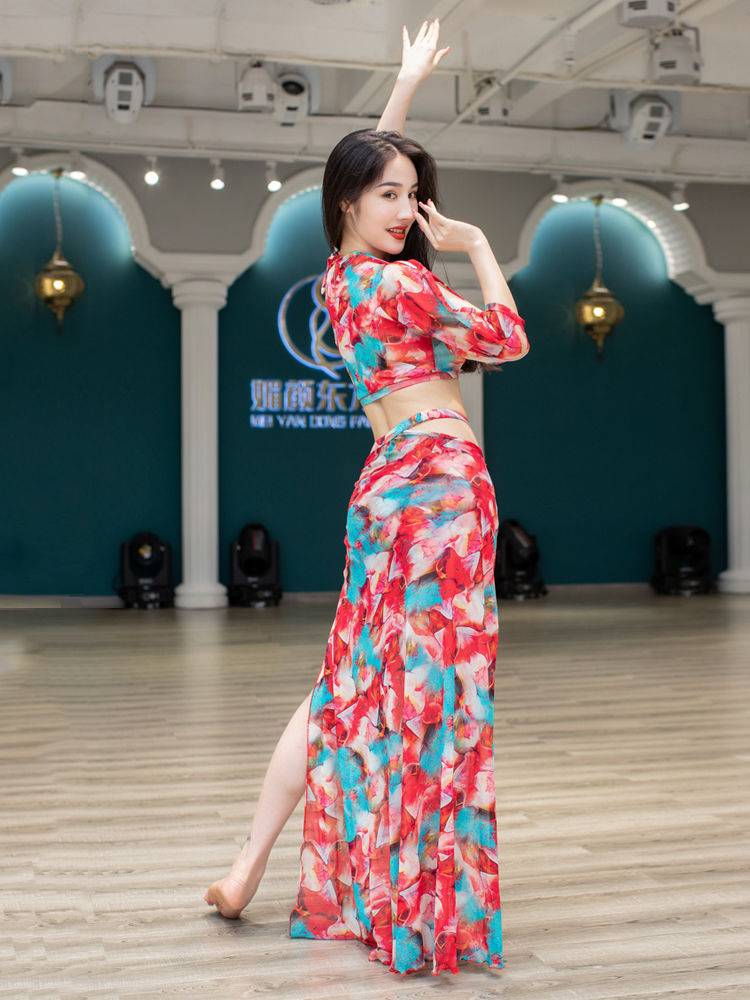 Belly dance service female 2024 new net celebrity, the same medium sleeve sexy high -end mesh practice service performance service