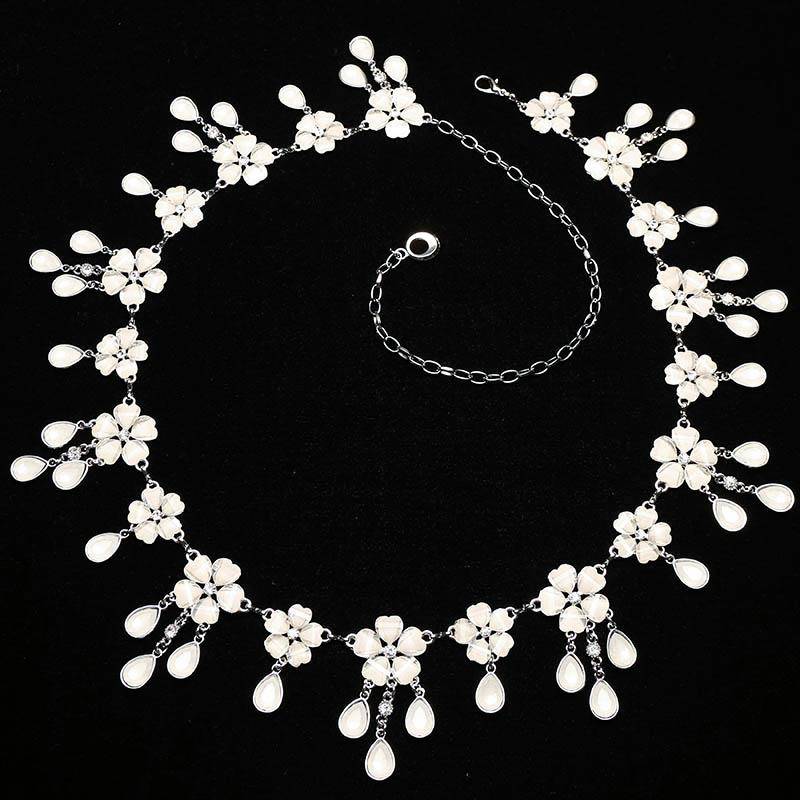 The new light -belly dance chain 2023 new inlaid peach blossom diamond diamond chain practice dance dance belt