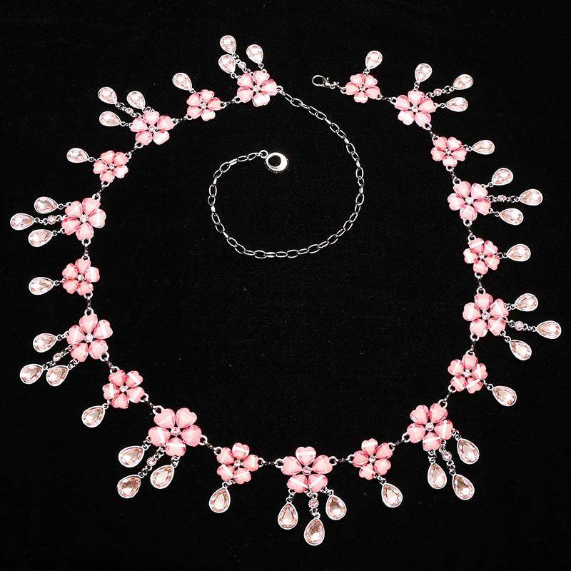 The new light -belly dance chain 2023 new inlaid peach blossom diamond diamond chain practice dance dance belt