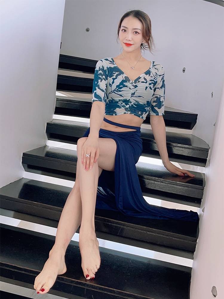 Belly Dance 2024 Spring / Summer New Gongxun Sexual Fairy Long Skirt Set Oriental Dance Watch Performance Service