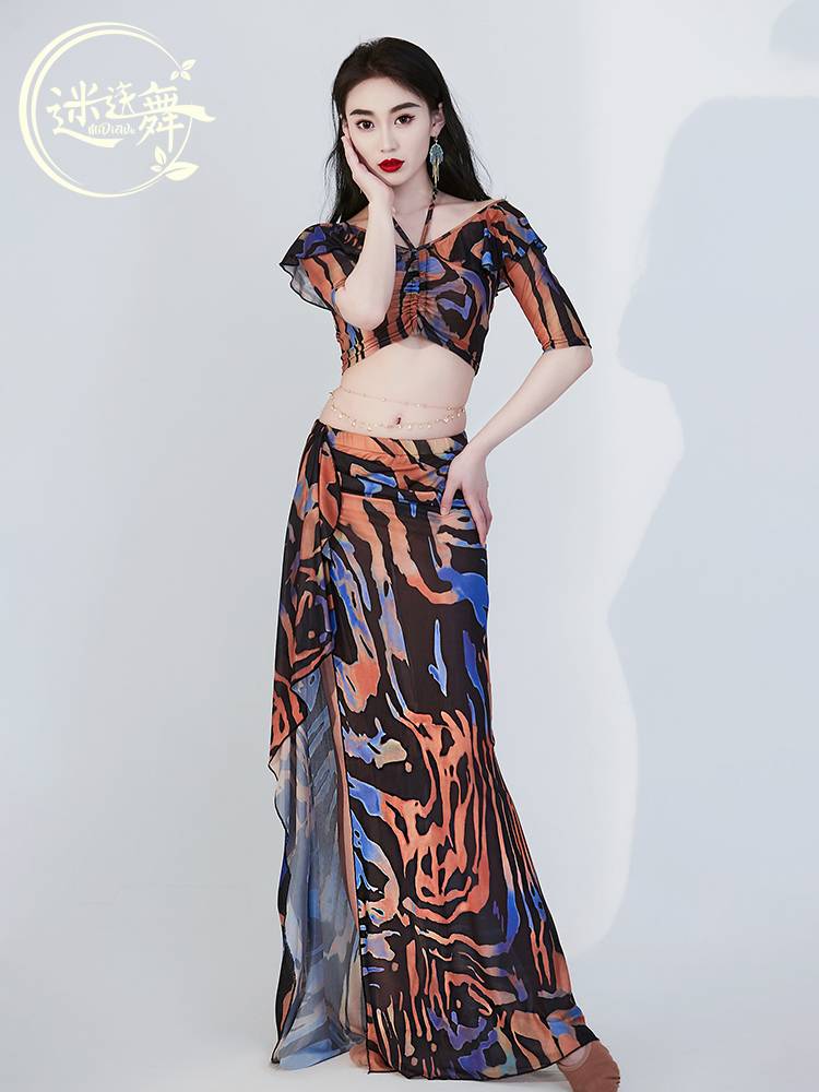 It's originally a 2024 spring and summer new tummy dress, a sarcasm show