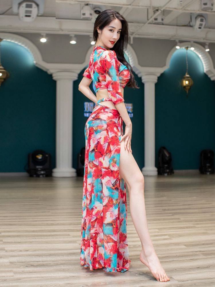 Belly dance service female 2024 new net celebrity, the same medium sleeve sexy high -end mesh practice service performance service