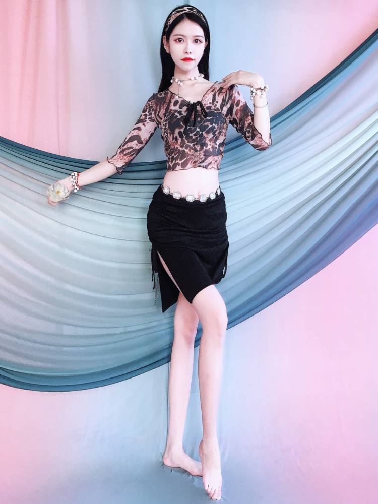 Spring and summer belly dance training sexy leopard pattern strap short skirt set female beginner Oriental dance troupe clothes