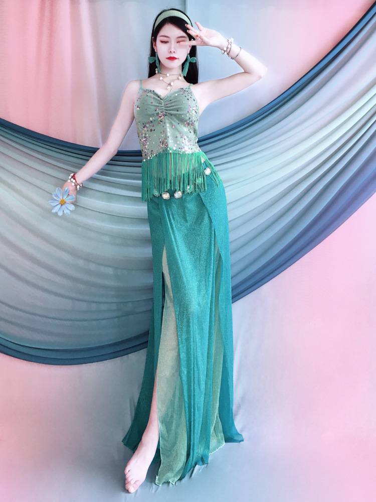 Baiya Qianhui 2024 spring and summer new belly dance clothing embroidery tassel set Oriental dance performance service