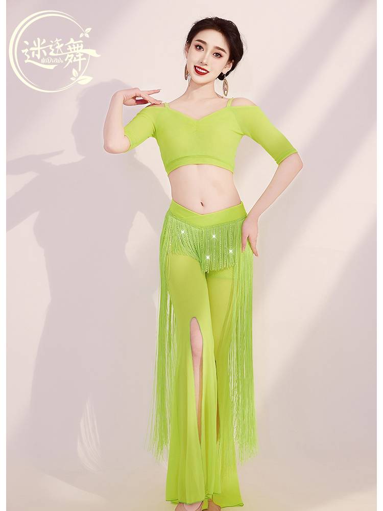 A new 2024 roseper-tape-tape-tape costume for the first spring and summer troupe