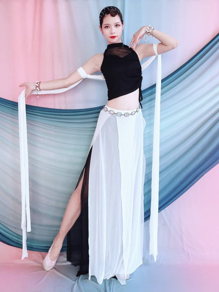 Belly dance new combination of classical style dance water yarn skirt three -piece modern Oriental dance performance service
