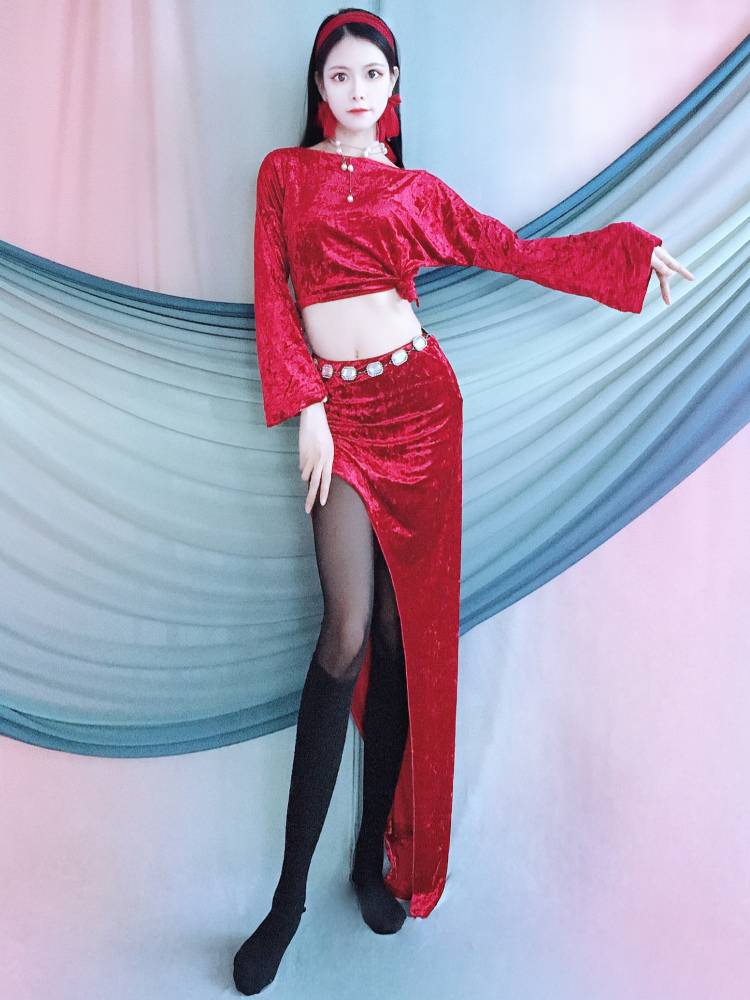 Belly dance exercise costume 2024 new performance clothing Oriental dance gold velvet warm performance long skirt children