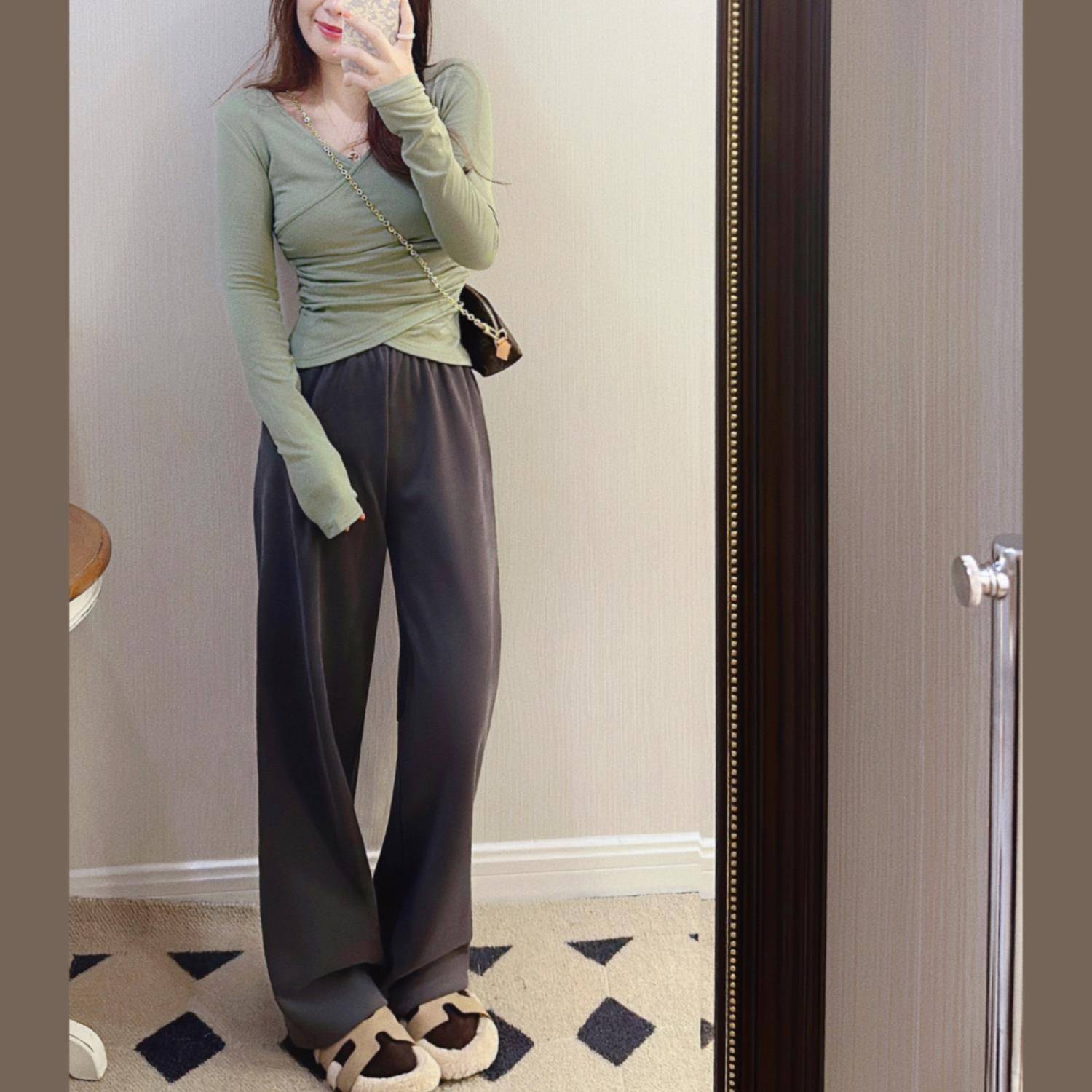 Modern dance service female autumn and winter repair shows thin body practice service long sleeve top Chinese classical dance base training suit