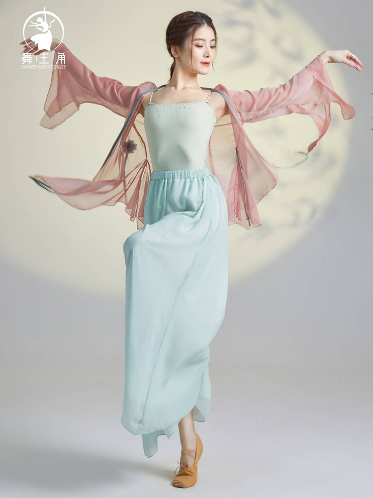 Dance protagonist Classical Dance Yunding Yaisha Yaitang Ancient Feng Feng Fun Fun Kung Kung Practitioning Female Ferry Fairy National Dance