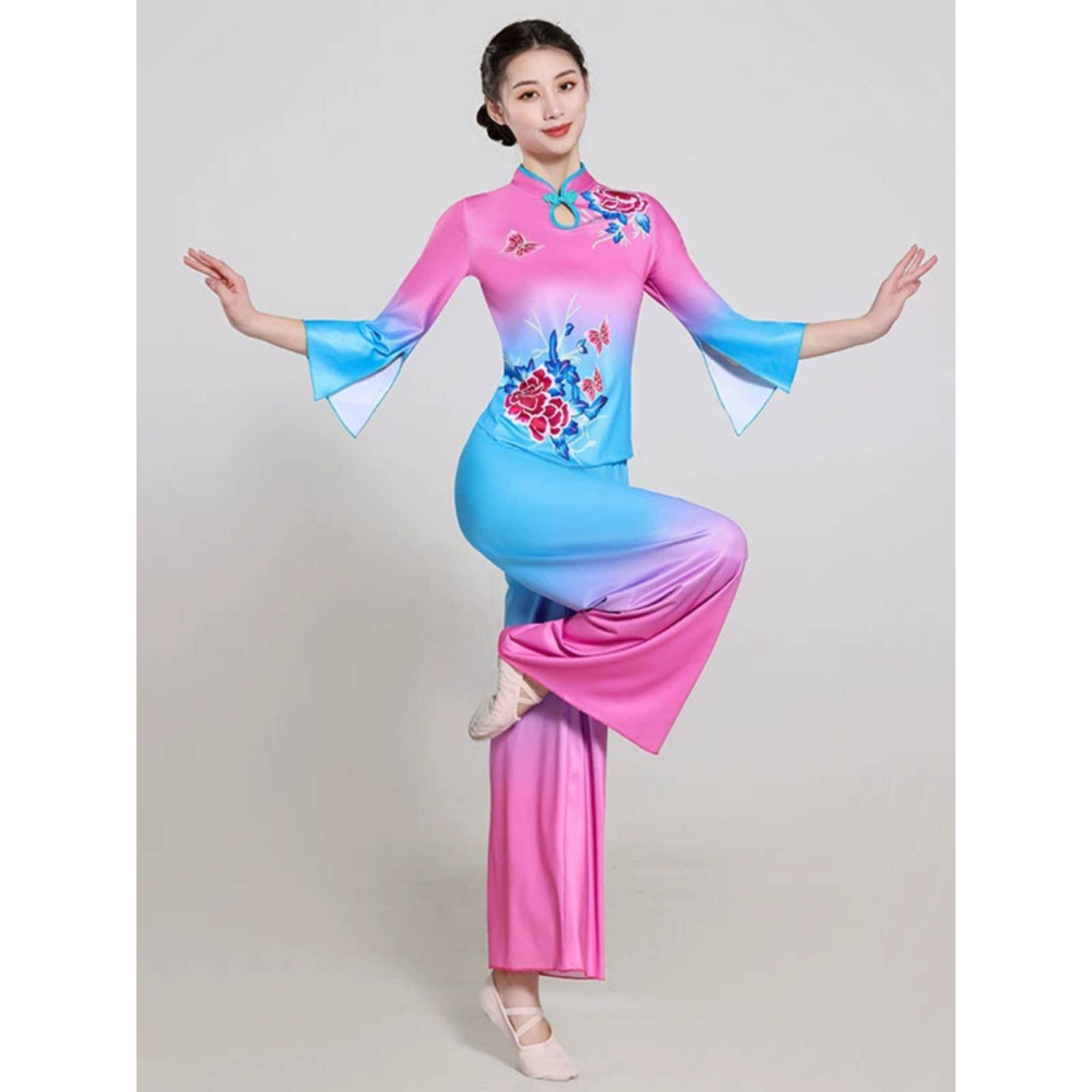 New Plaza Dance Performance Services Chinese Fan Dance Yangge Dance Series Middle -Elderly Classical Dance Watch Set Set