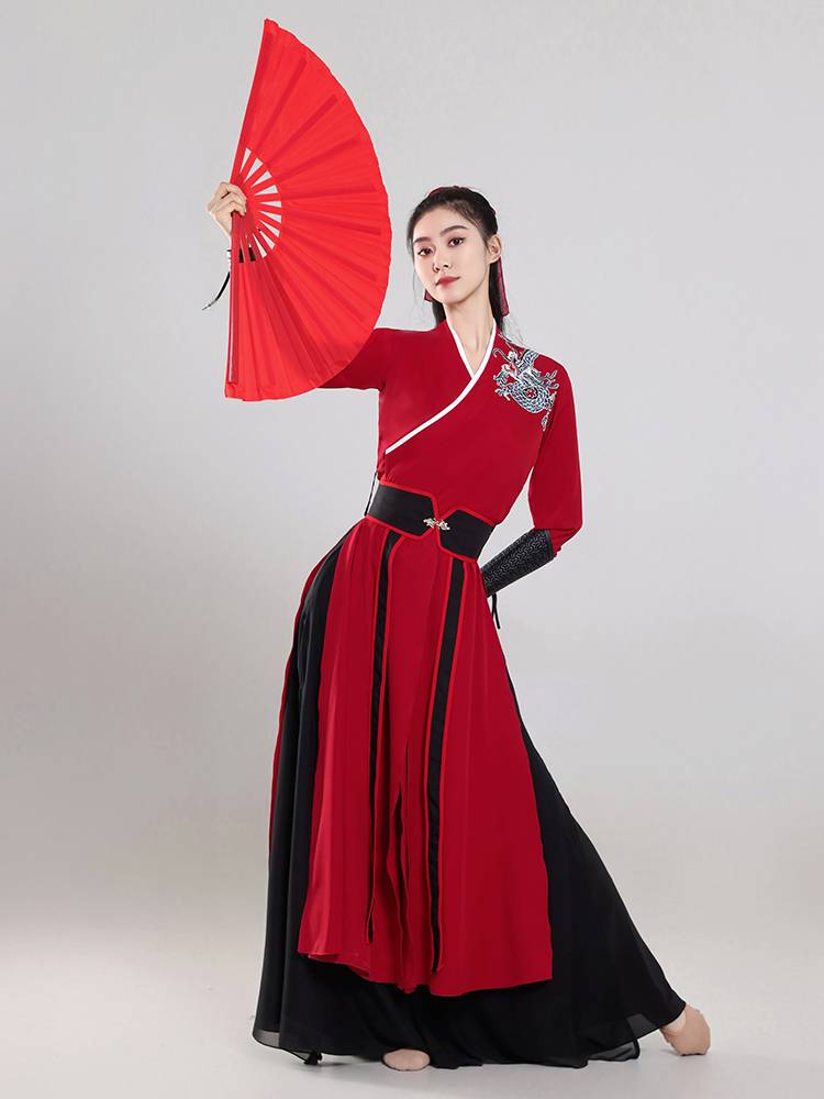 Shellong's classic dance show, the fan dance exam, Tai Chi swords, and the karate show