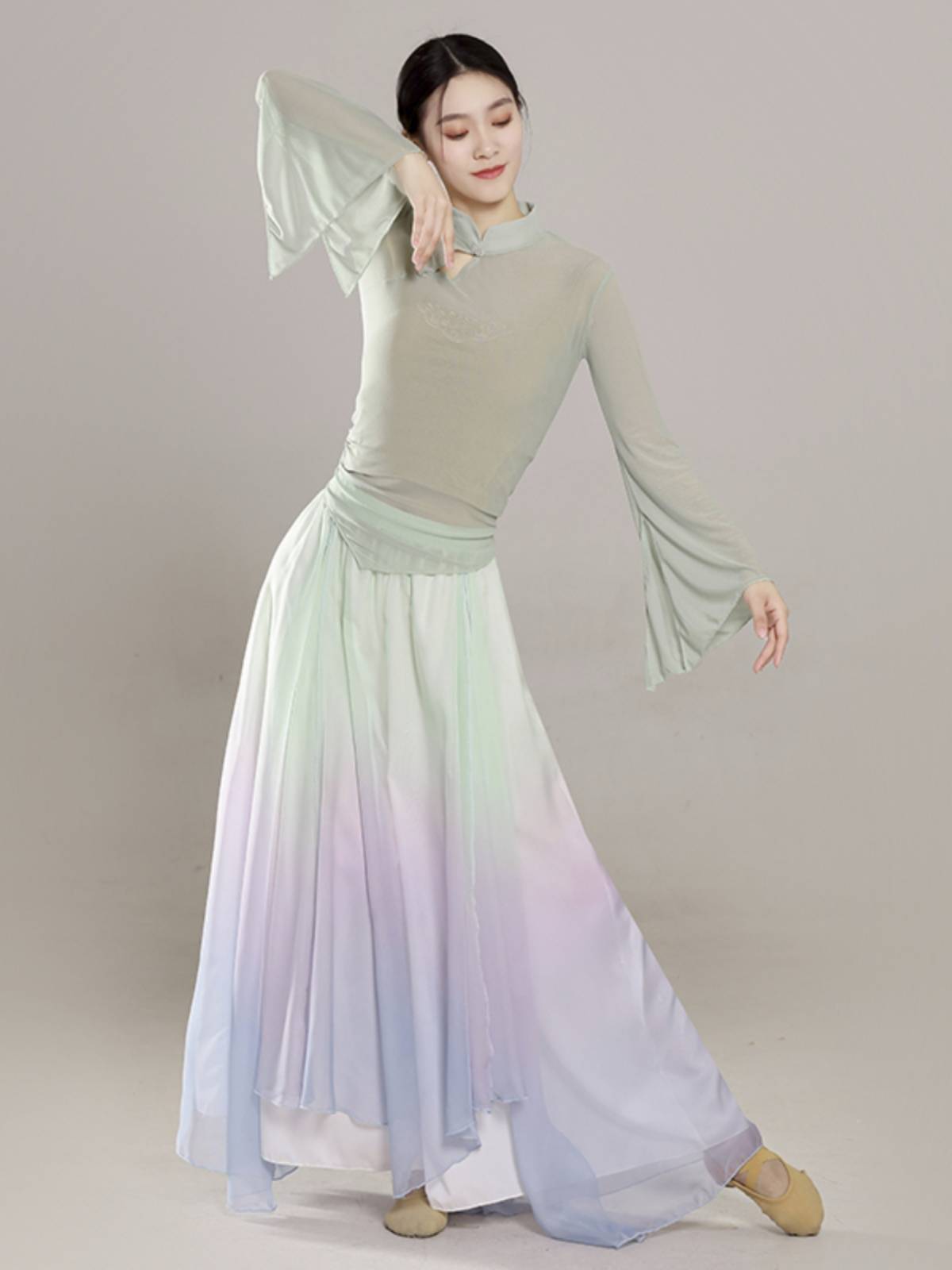Classical dance cheongsam dance clothing Chinese dance network yarn yun yun clothing training suit performance show performance suit suit