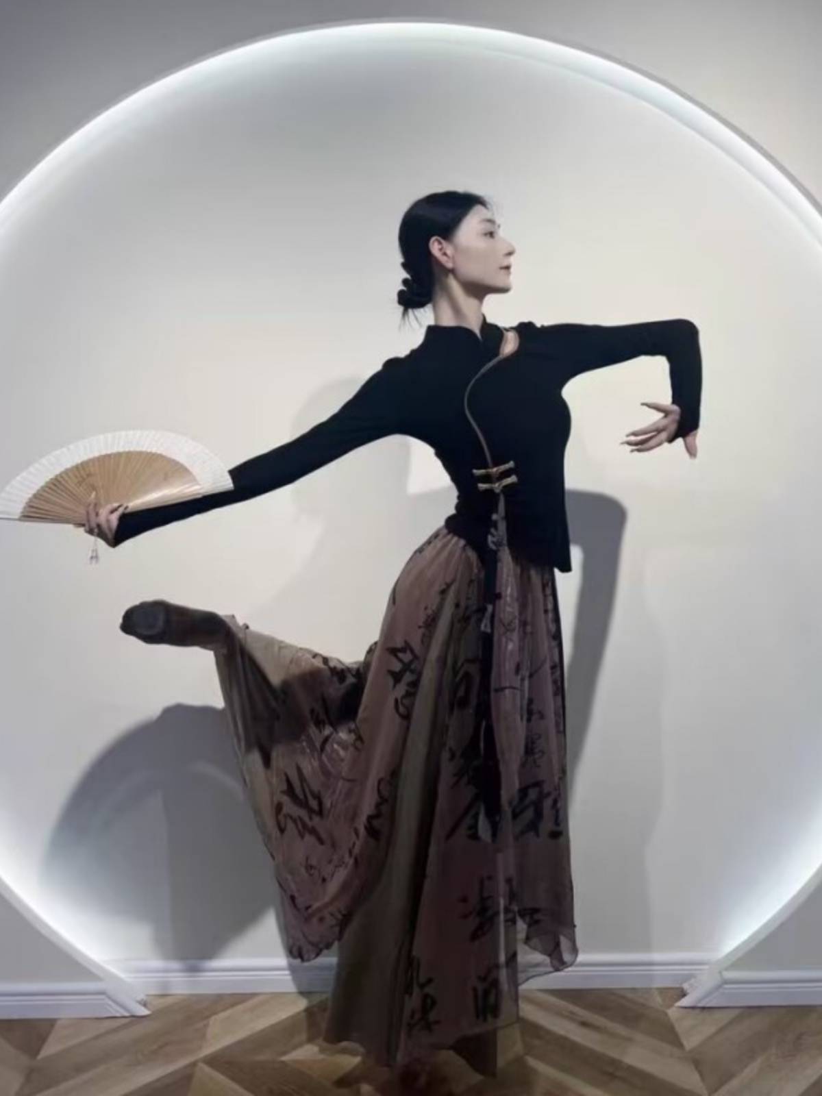 Classical dance service female slim and elegant autumn and winter new Chinese style long -sleeved dance practice service Modern dance performance service