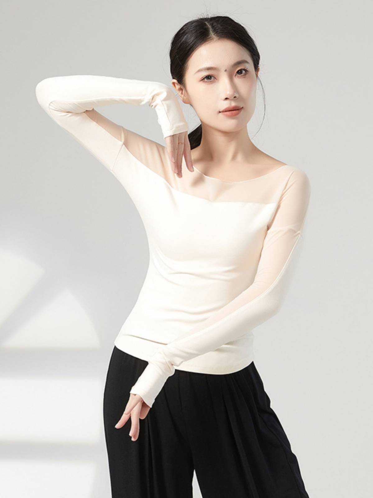 Classical dance dance service temperament long -sleeved modern dance net yarn splicing slimming and thin -shaped physical clothes top teacher class
