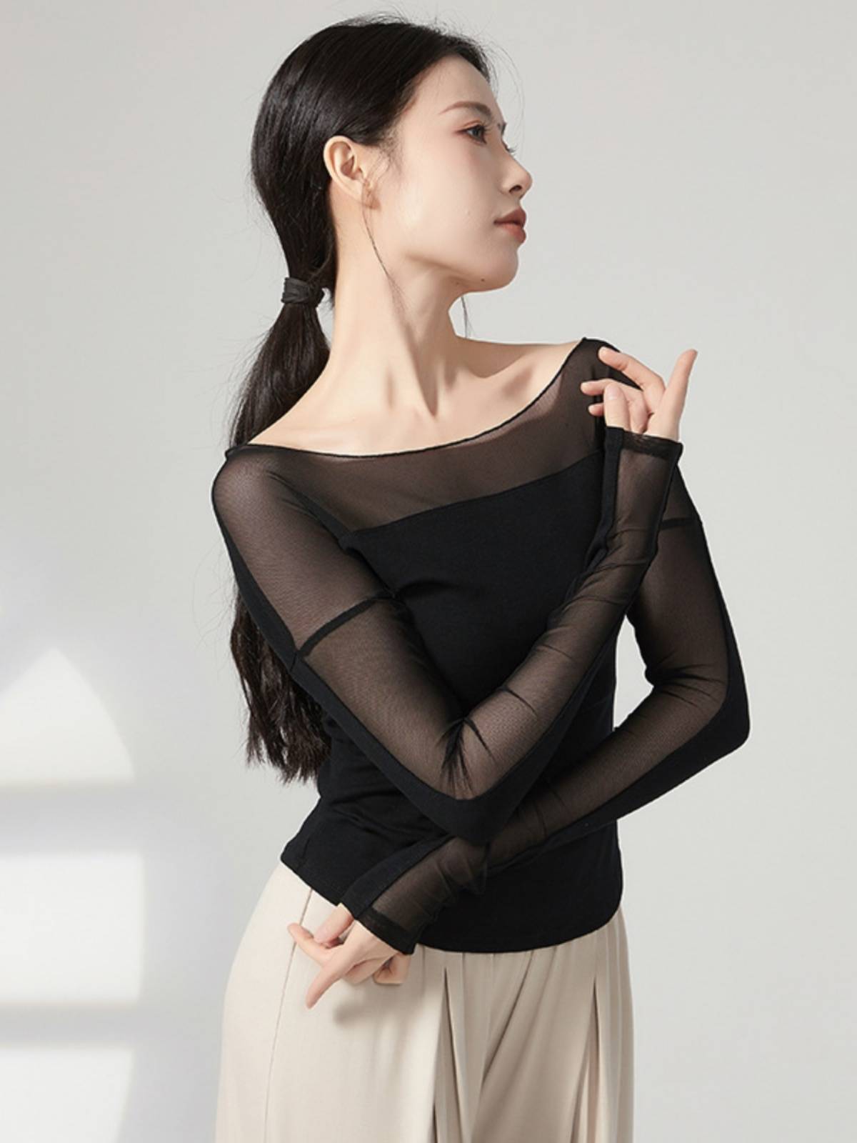 Classical dance dance service temperament long -sleeved modern dance net yarn splicing slimming and thin -shaped physical clothes top teacher class