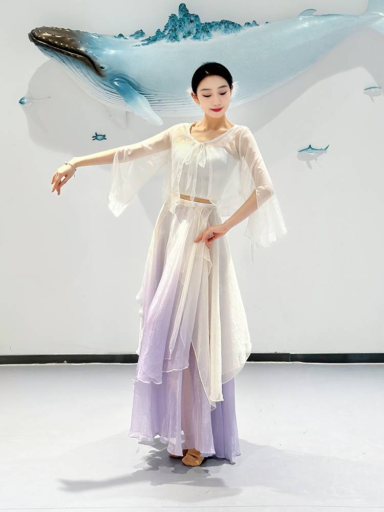 Classical dance clothing ancient style fairy qi and golden gauze, elegant skirt, Chinese dance performance dance practice performance