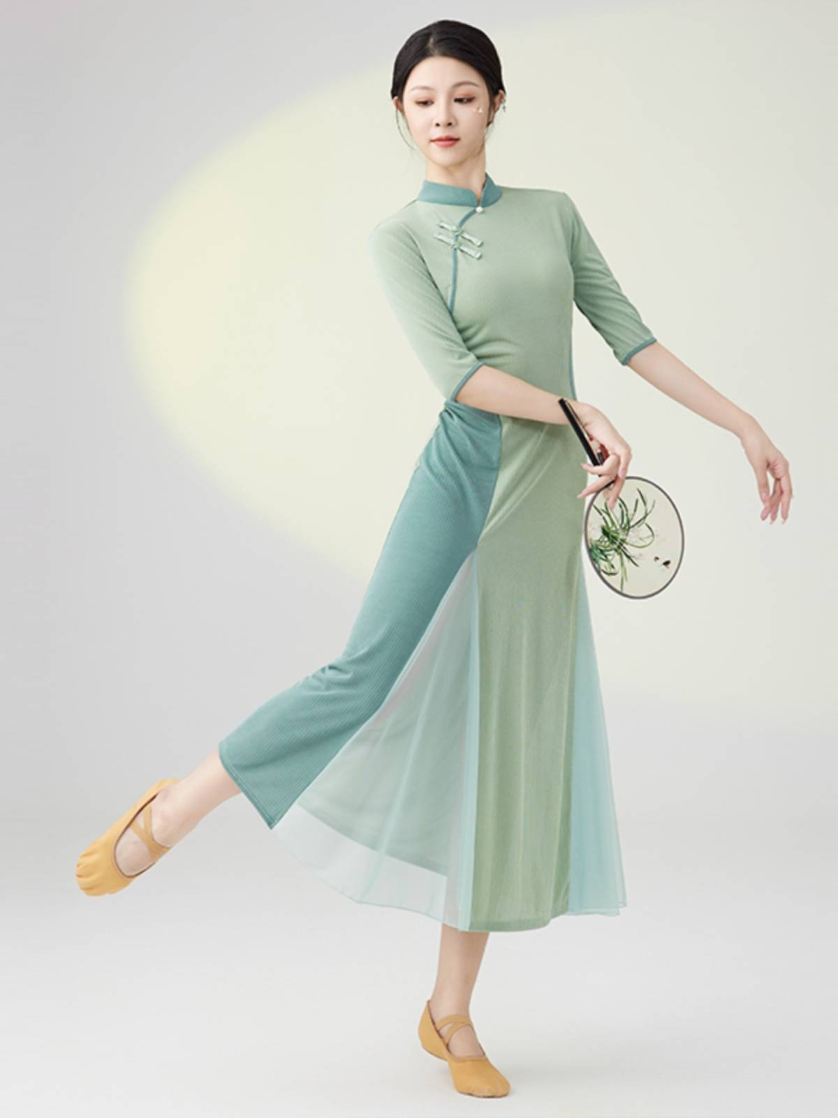 Xia Hui likes your same dance cheongsam Chinese style classical dance special elastic dance high -opening new