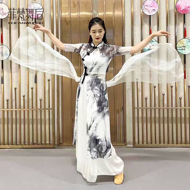 The female in the Fifeng tiara dance dress has the power to open the Chinese classical dance and the adult dance costume