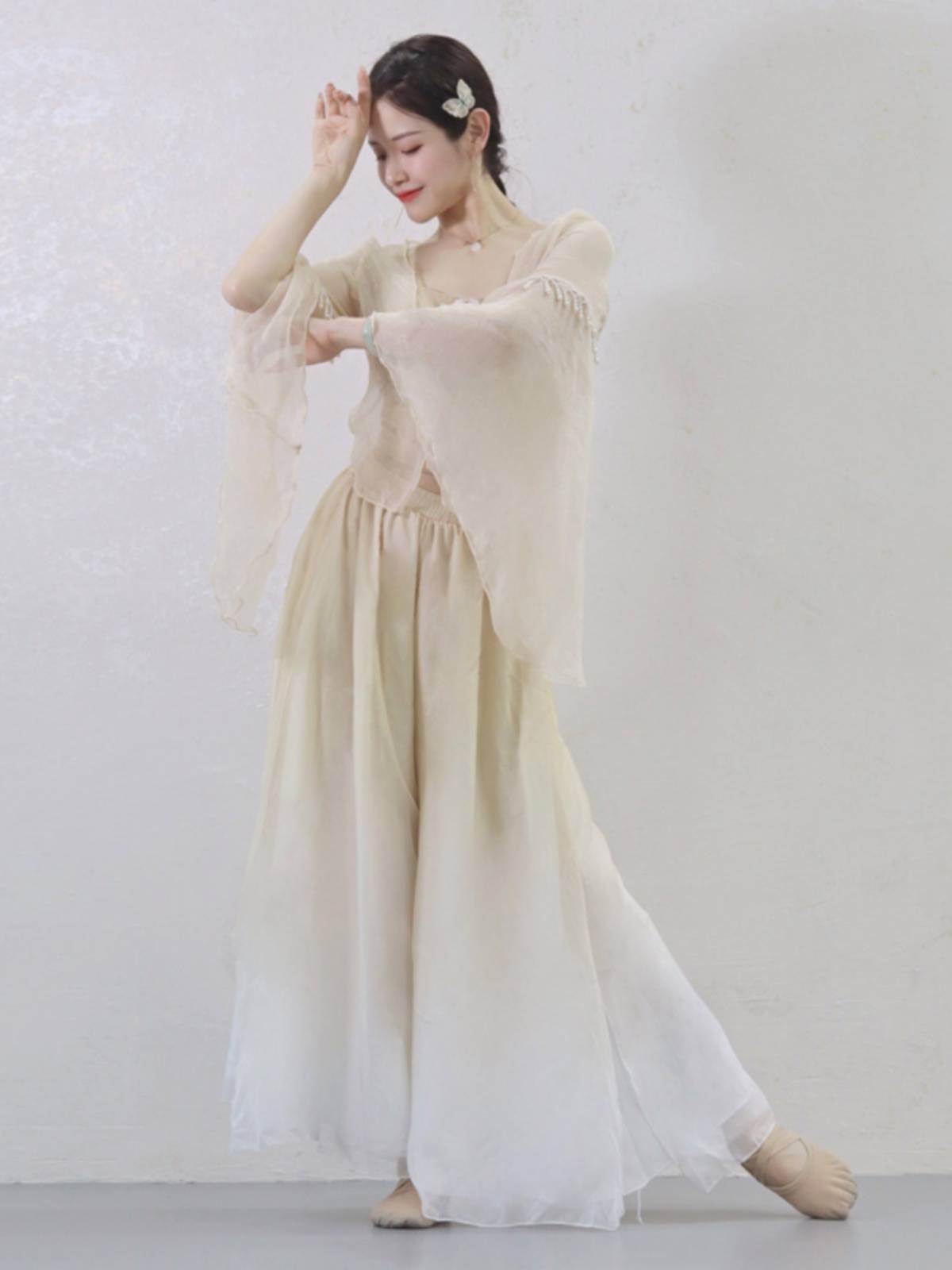 Qing Yi Qian's classic dance dress girl Zhong Yi Zhong Zhong Zhong Zhong Zhong