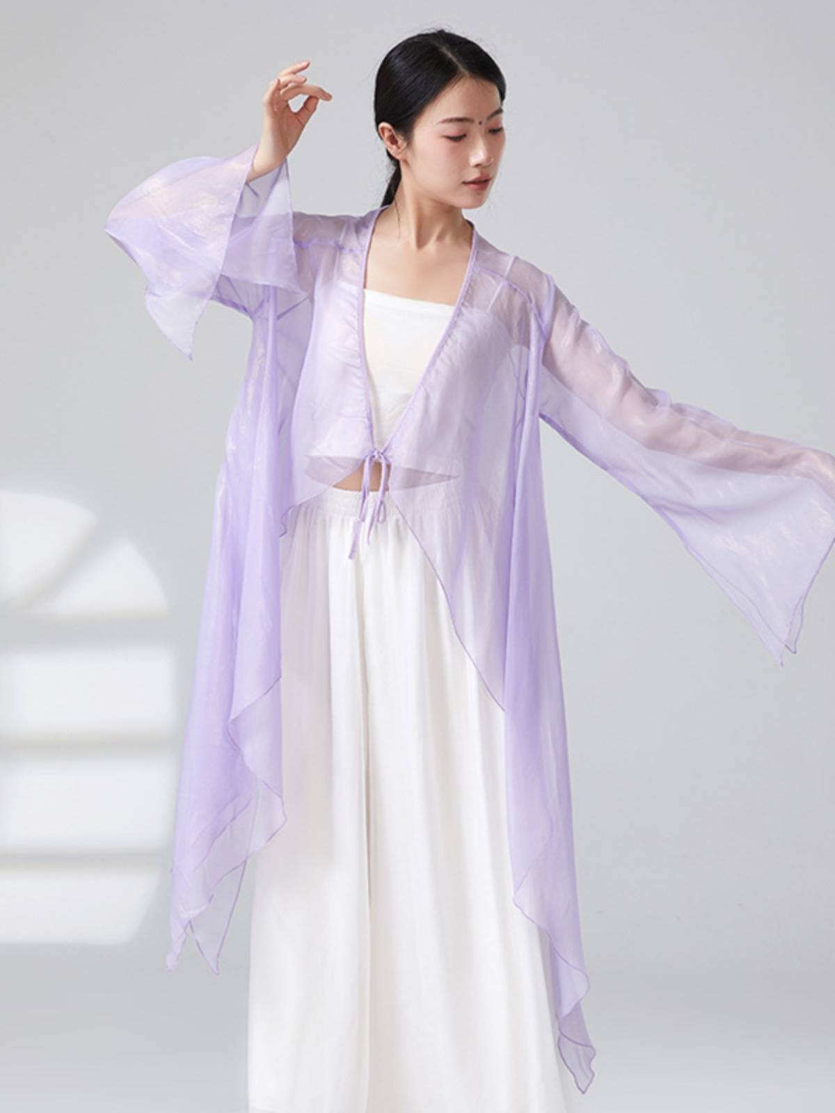 In the past life and this life, the ancient Chinese jazz's new white snake dance clothes ancient style and elegant gauze, elegant stage
