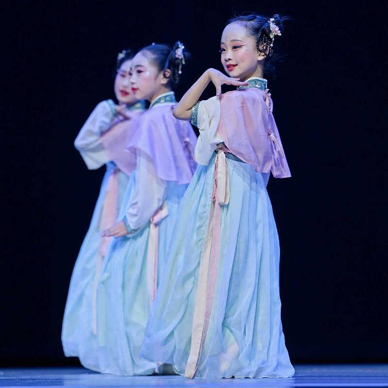 You're going to perform in the first summer as a classic Chinese dancer