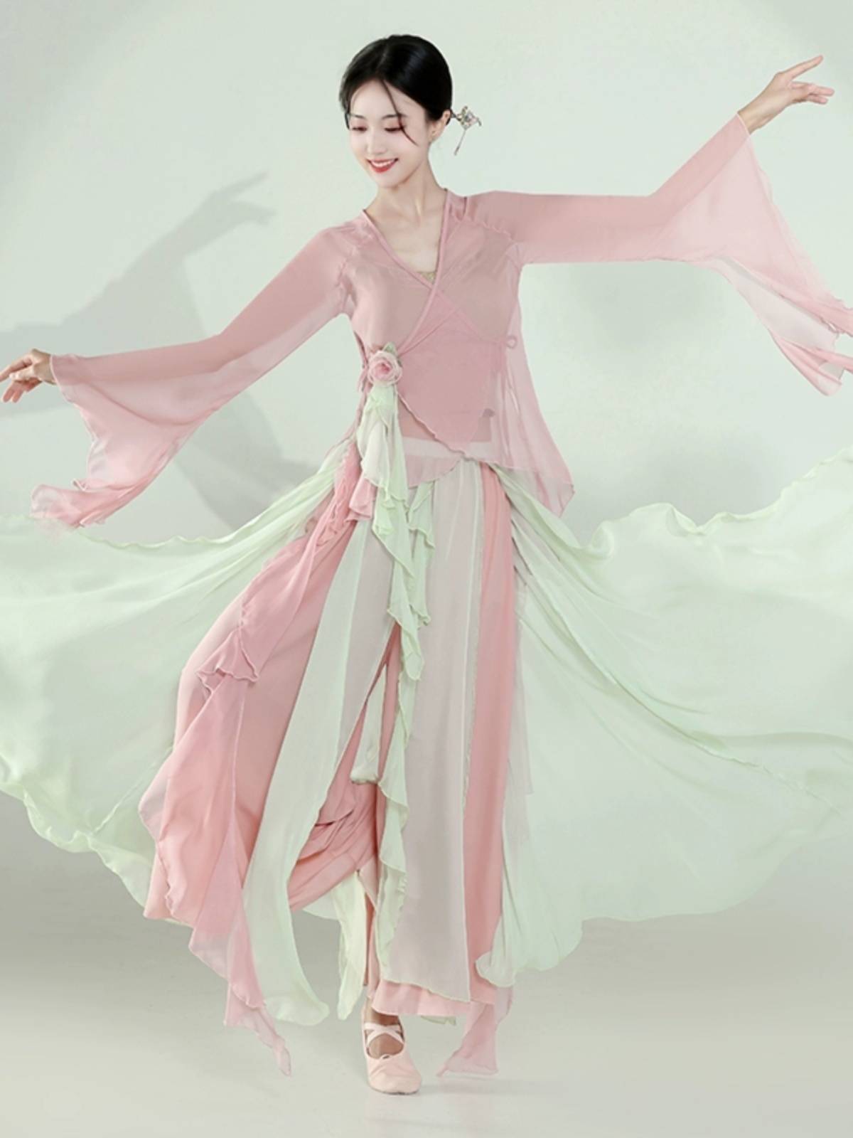Classical dance clothing female elegant body rhyme yunyi new practice Chinese dance ancient style immortal national performance suit