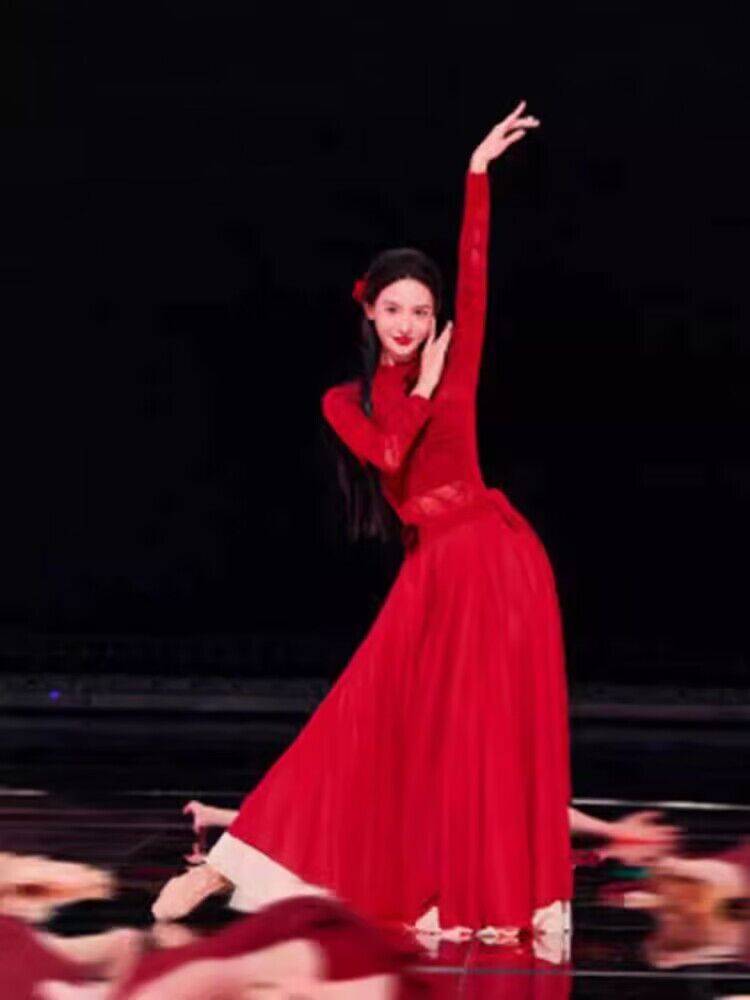 Classical Dance Performance Servant Female Fairy Fairy Jinchen Same Dance Dance Service 2024 New Year's Eve Party Red Dance