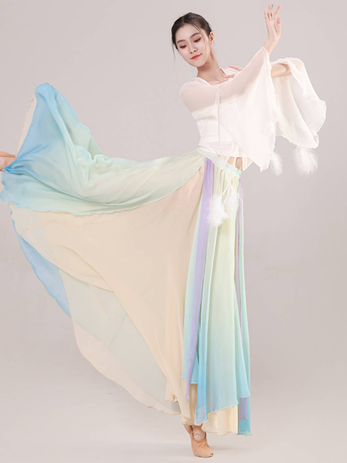 Classical dance clothing female rhyme gauze, elegant new style lace feather gradient chiffon tribute, Chinese dance performance