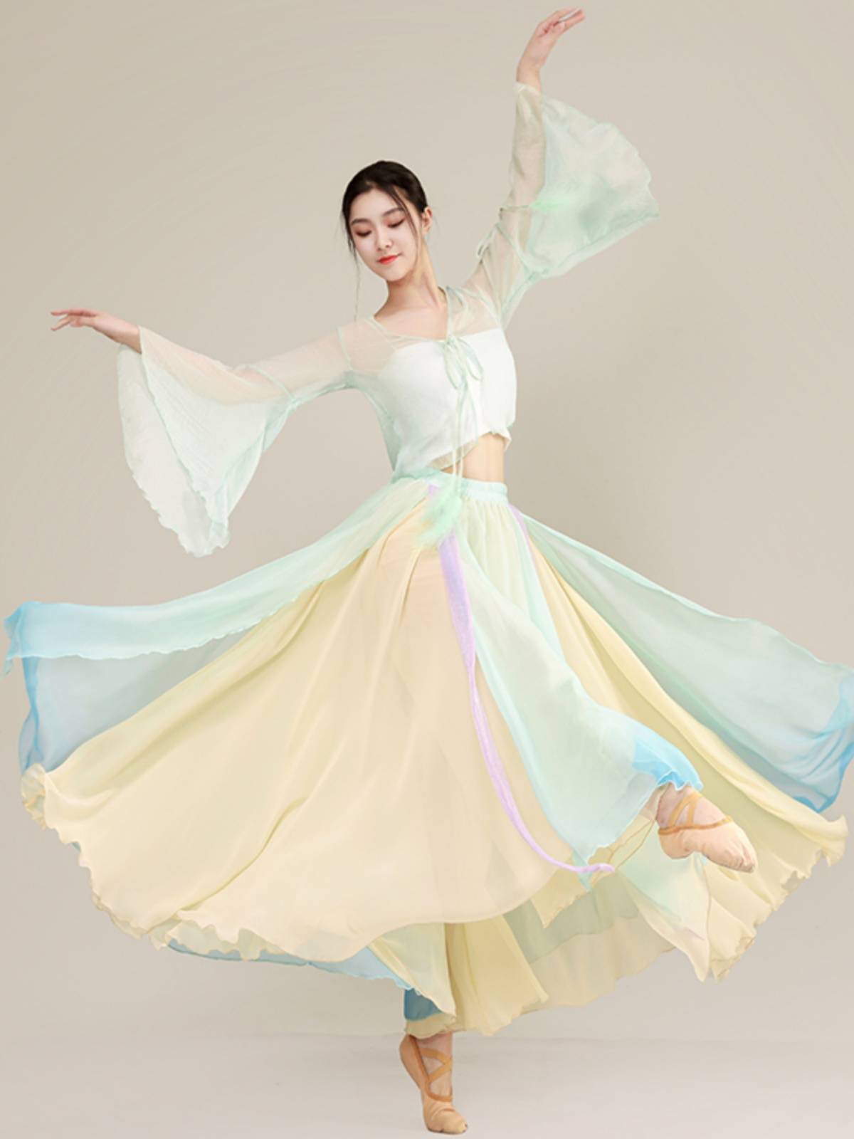 Classical dance clothing female rhyme gauze, elegant new style lace feather gradient chiffon tribute, Chinese dance performance