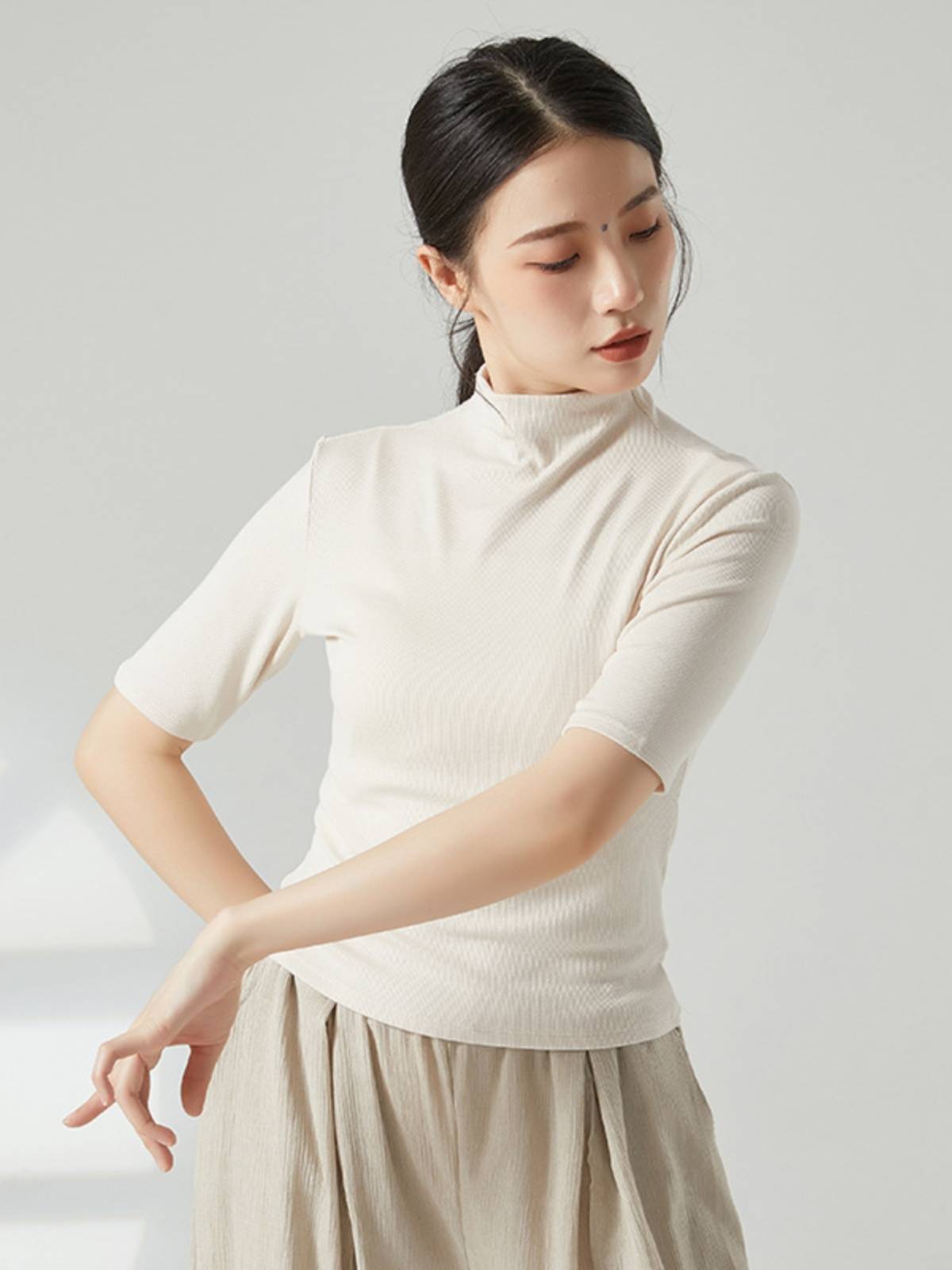 Modern dance teachers in class, practice service, high -necked female top dance service classical dance repair body training suit