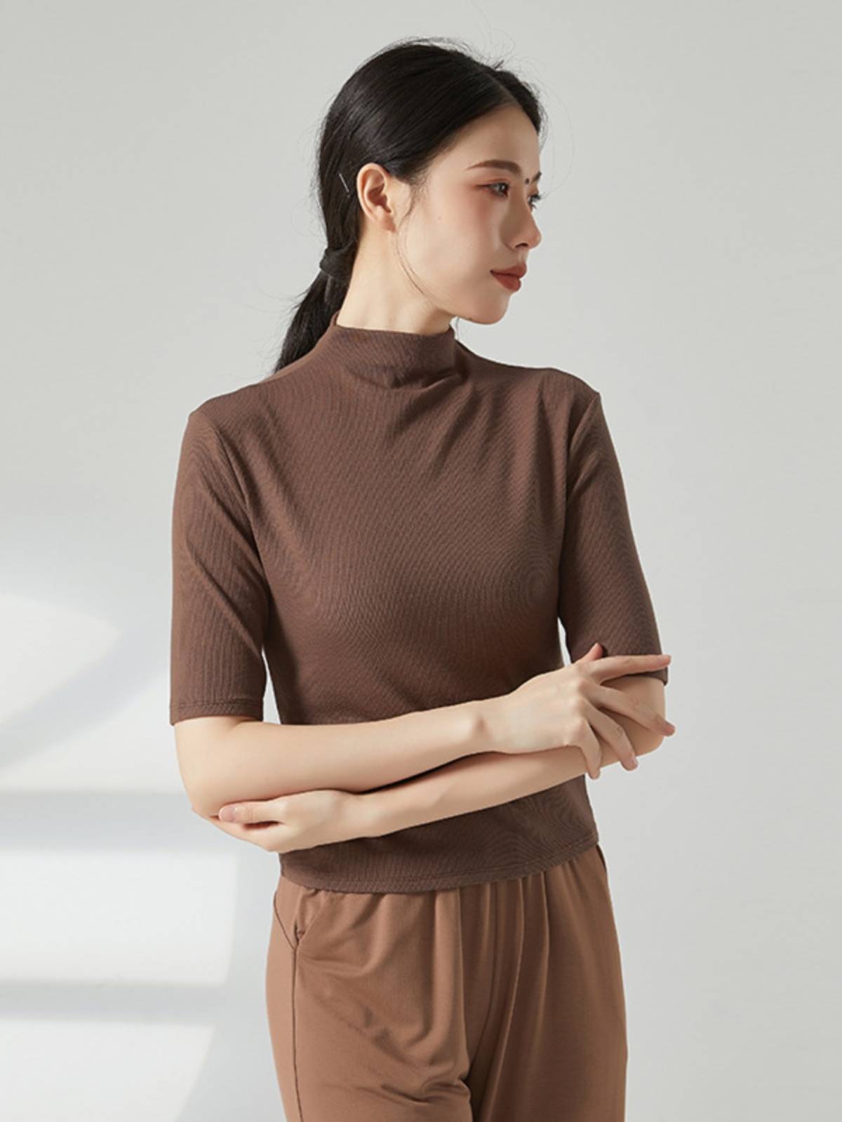 Modern dance teachers in class, practice service, high -necked female top dance service classical dance repair body training suit