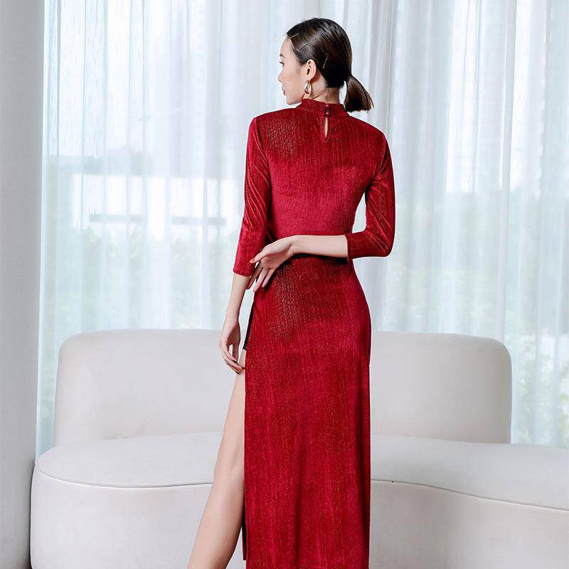 Neutral collar seven -point sleeve high split dance practice suit new year wine red classical dance cheongsam performance service