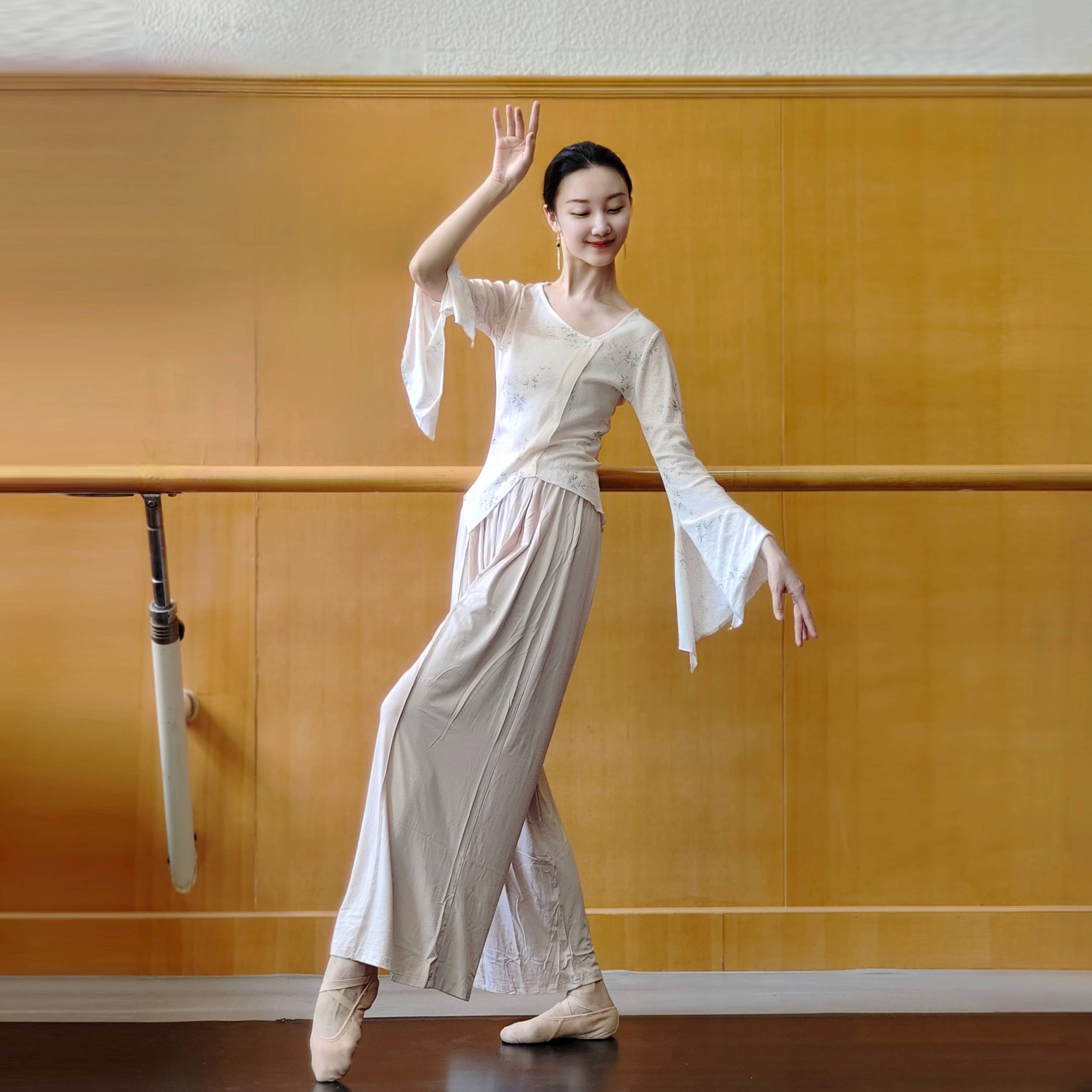 Classical Dance New Chinese Printing Top Chinese Dance Practice Dance Form Switzer Sites Giney Clothing Examinations