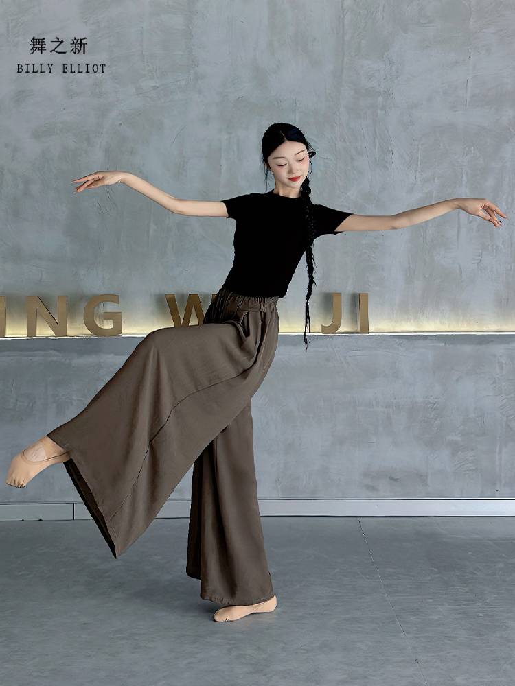 A new 2024, black dance shirt, a Chinese troupe for the summer fashion classic, modern dance shorts