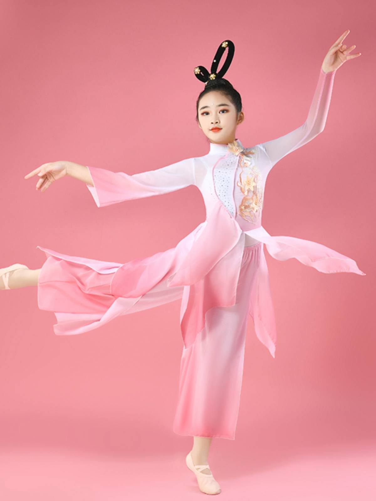 Children's Classical Dance Performance Services Club Performing Umbrella Dance Fan Dance Performance Service Chinese Dance Classical Dance Performance Girls