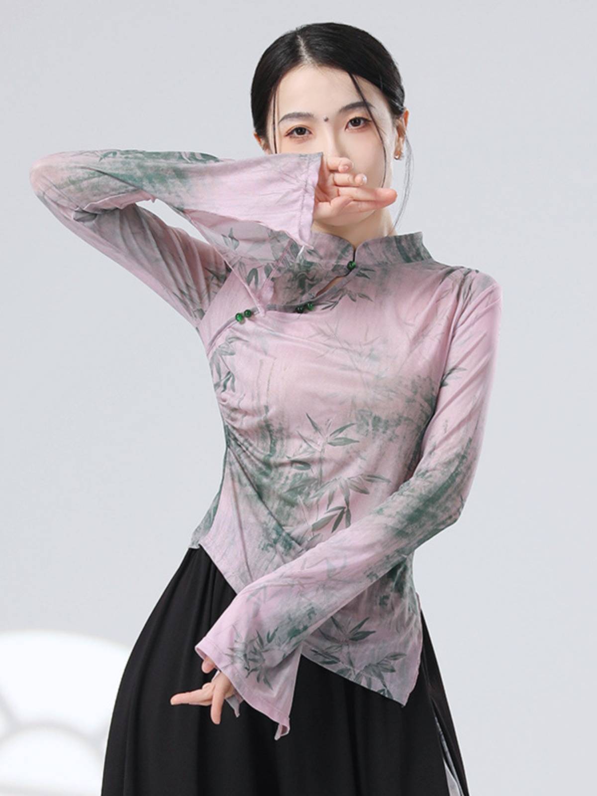 China's new Chinese classical dance ink painting net gauze improved cheongsam horn sleeve dance practice -shaped sportswear modern dance