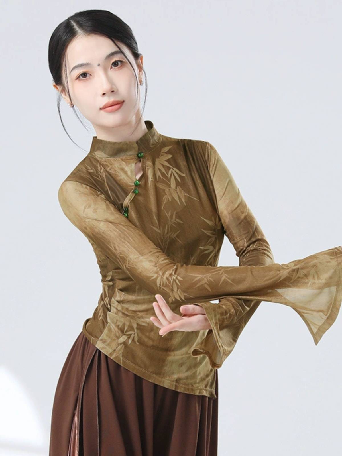 China's new Chinese classical dance ink painting net gauze improved cheongsam horn sleeve dance practice -shaped sportswear modern dance